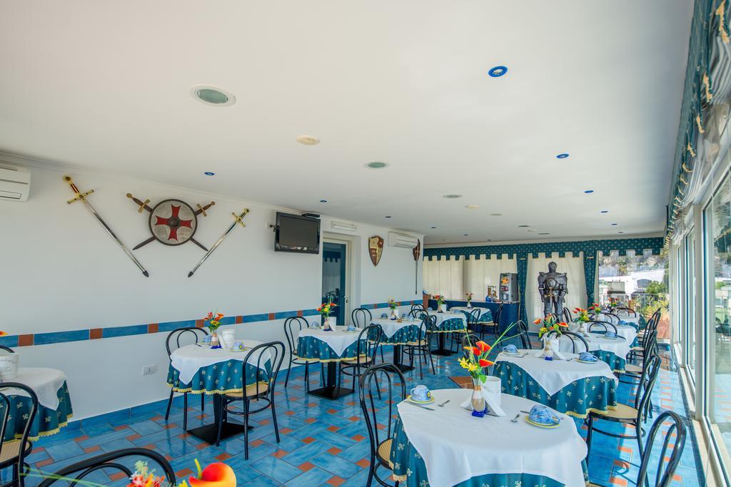 מאיורי Riviera B&B Rooms מראה חיצוני תמונה