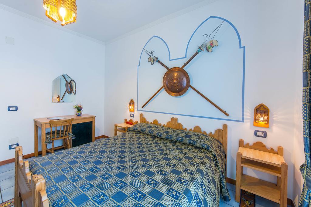 מאיורי Riviera B&B Rooms חדר תמונה