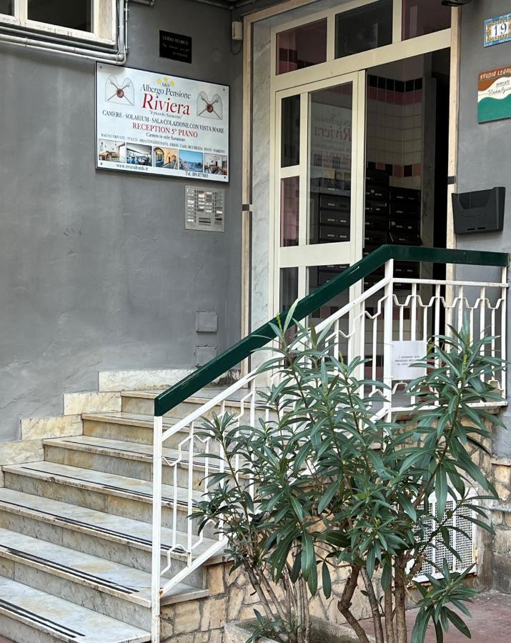מאיורי Riviera B&B Rooms מראה חיצוני תמונה