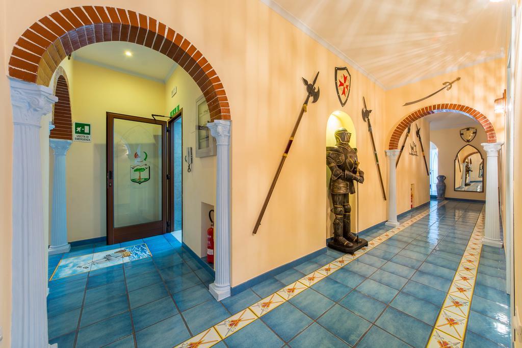 מאיורי Riviera B&B Rooms מראה חיצוני תמונה