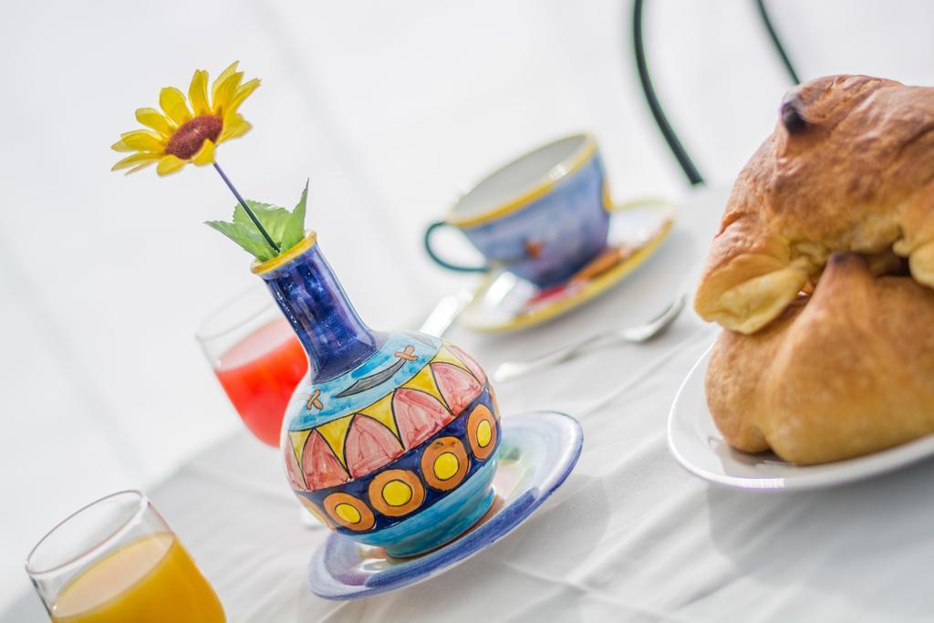 מאיורי Riviera B&B Rooms מראה חיצוני תמונה